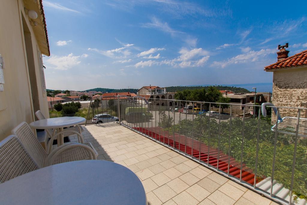 Studios Jakov Makarska Luaran gambar