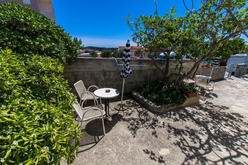 Studios Jakov Makarska Luaran gambar